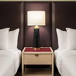 Hotel Savoy Kansas City, Tapestry Collection By Hilton