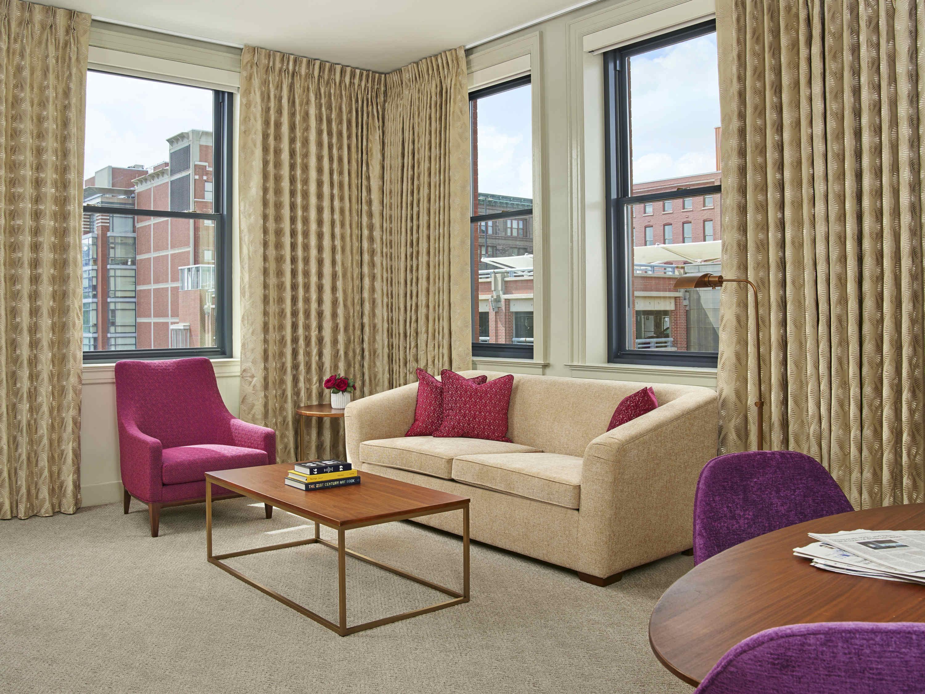 Savoy Kansas City, Tapestry Collection By Hilton 4*
