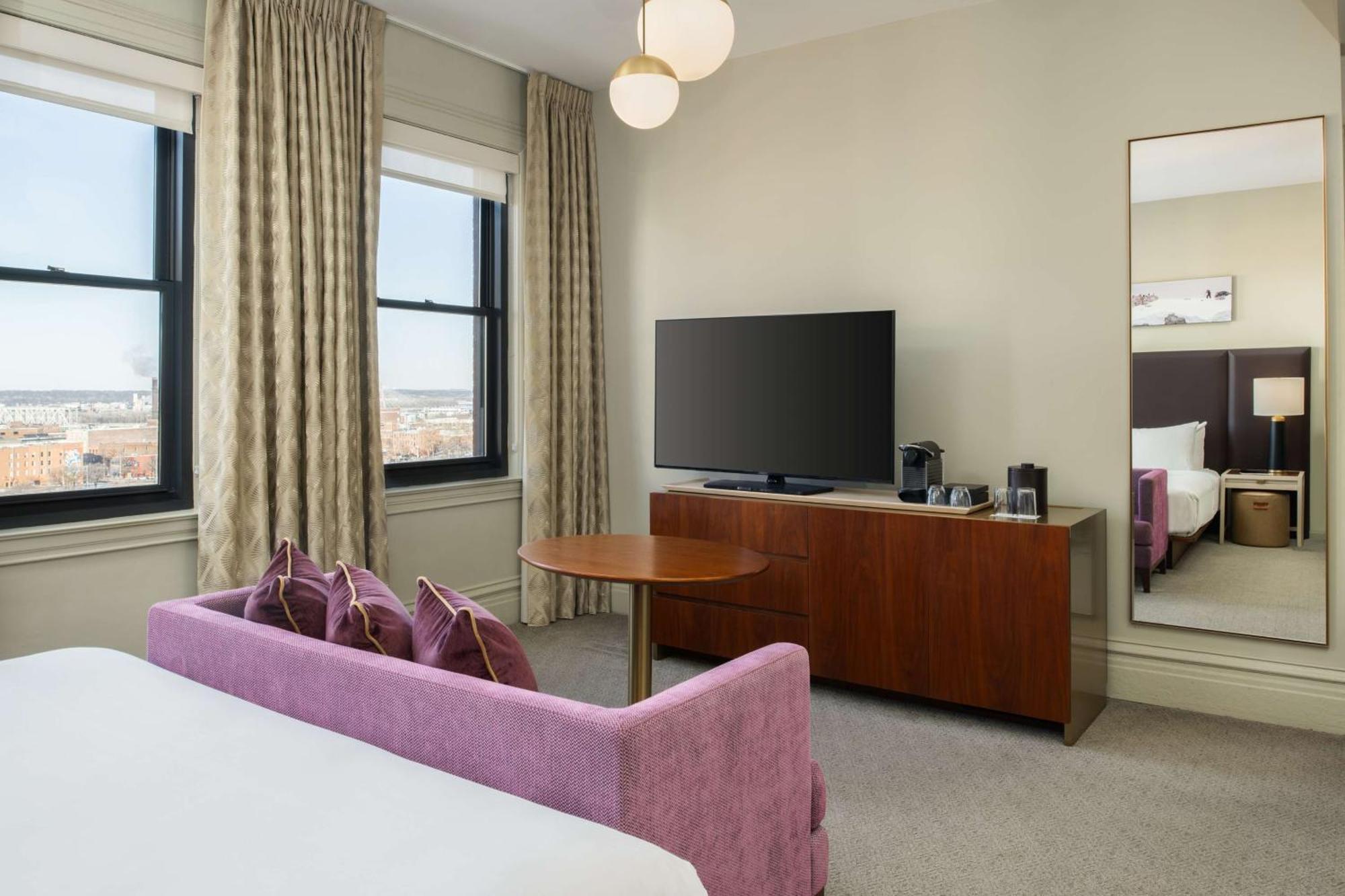 Savoy Kansas City, Tapestry Collection By Hilton 4*