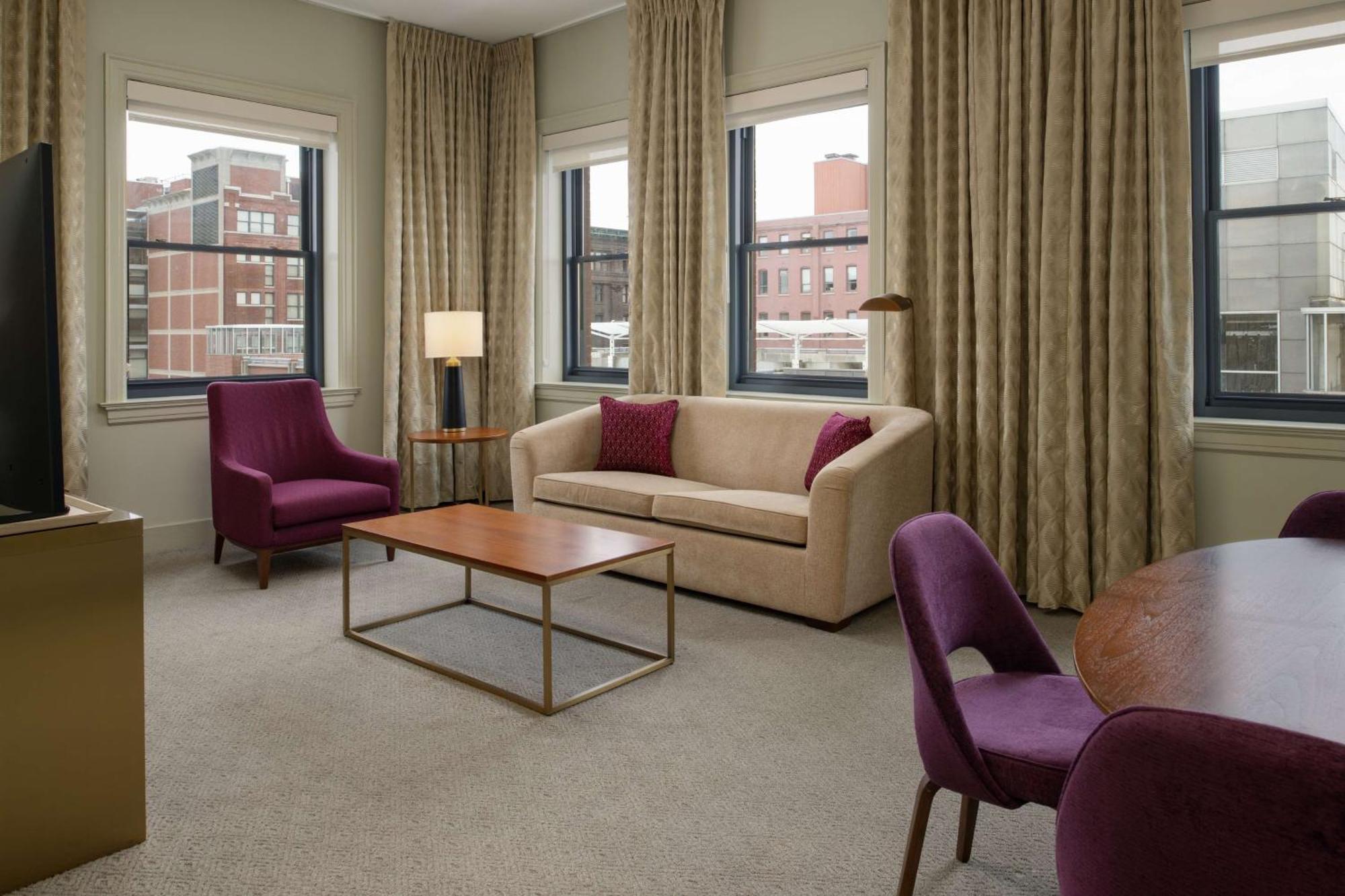 Savoy Kansas City, Tapestry Collection By Hilton Kansas City